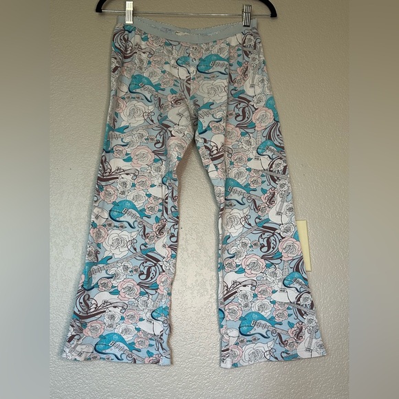 PJ Couture Cropped Wide Leg Rock & Roll Guitar Roses Thermal Loungewear Pajamas - Picture 1 of 7